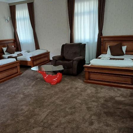 Maximum Hotel Navoï Extérieur photo