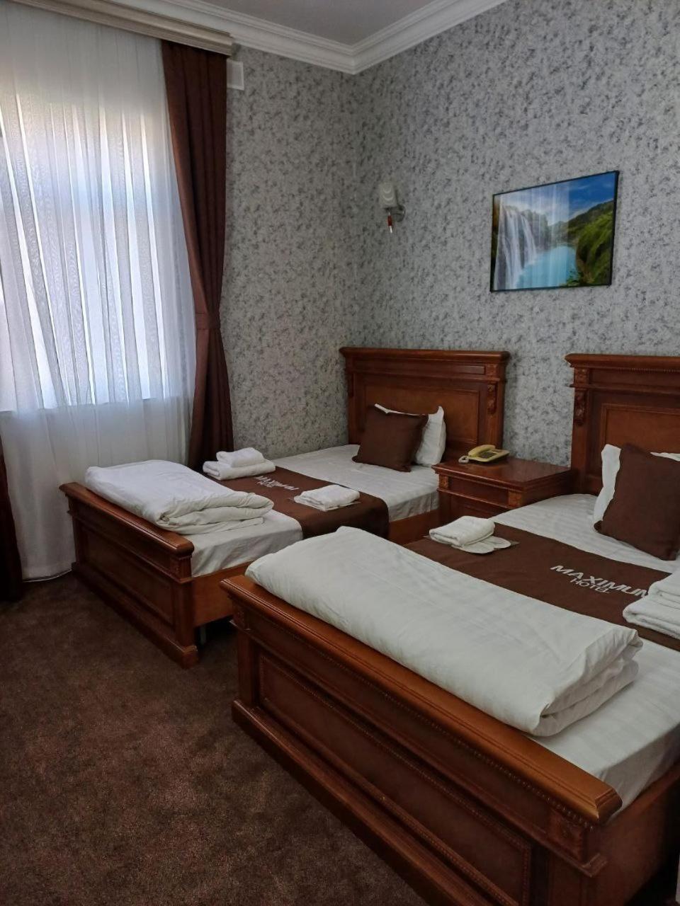 Maximum Hotel Navoï Extérieur photo