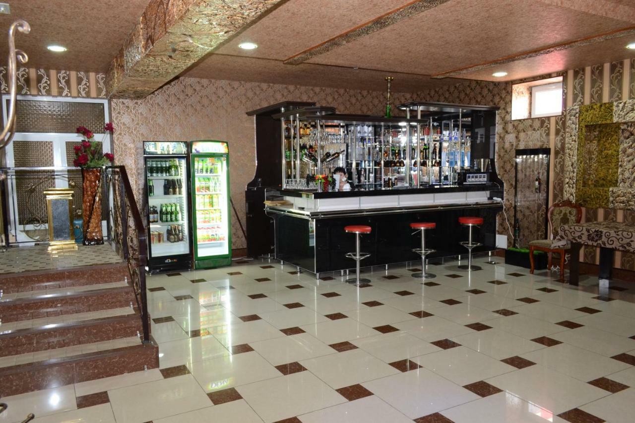 Maximum Hotel Navoï Extérieur photo