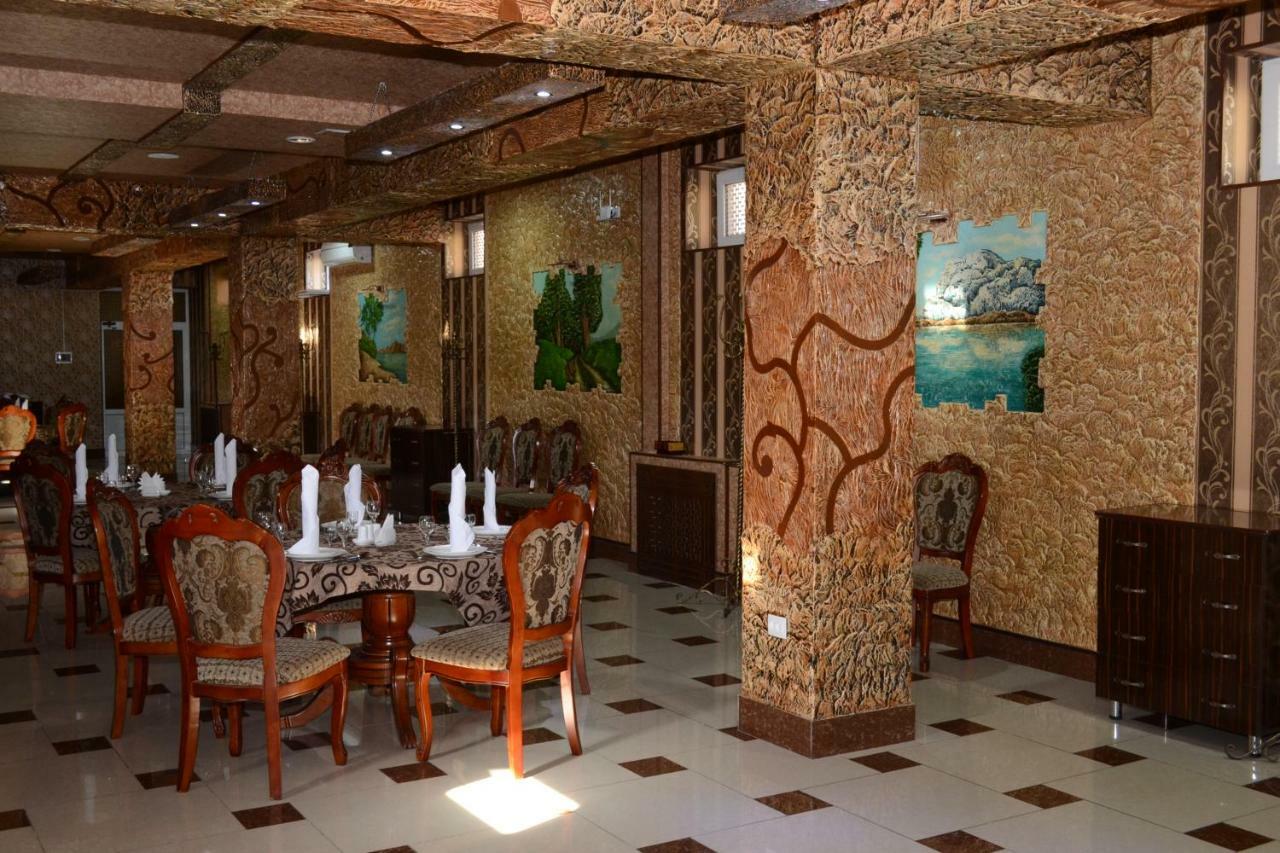 Maximum Hotel Navoï Extérieur photo